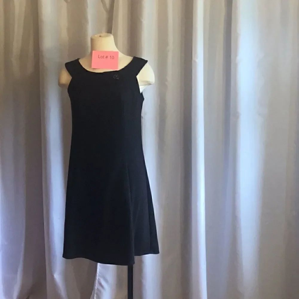 DRESSBARN dress/jumper in black size 6